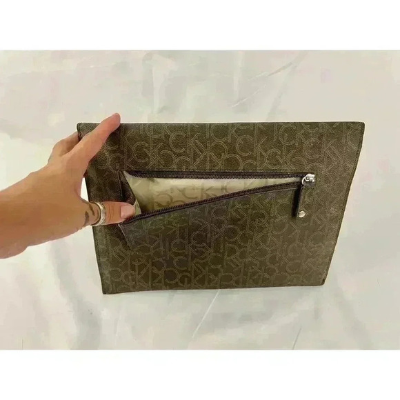 Calvin Klein Tablet Sleeve Case Clutch 11" x 8.5" Brown Logo - Picture 12 of 12